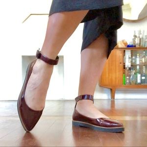 Rocket Dog Lipton Pu Pointed Toe Flat - 7.5 NEW!